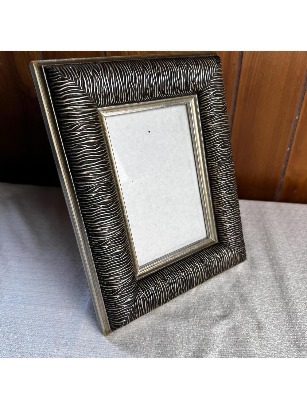 Vintage Wood Picture Frame 5x7 Photo Frame Bronze Textured Design - Picture 2 of 10